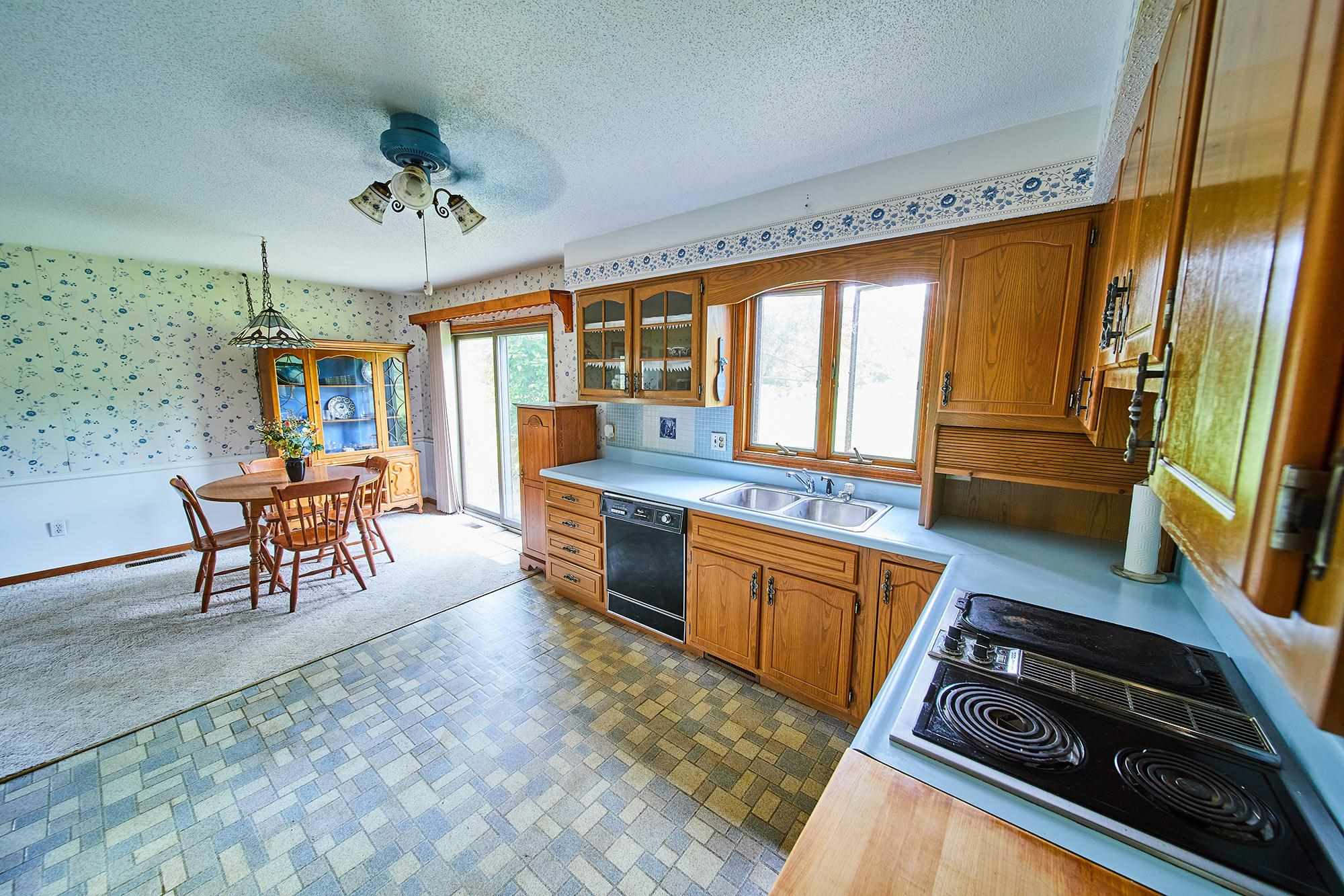 7909 Hollopeter Road Leo, IN 46765 - Photo 23 of 36