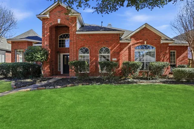 $575,000 | 3104 Stonehenge Drive, Richardson, TX 75082