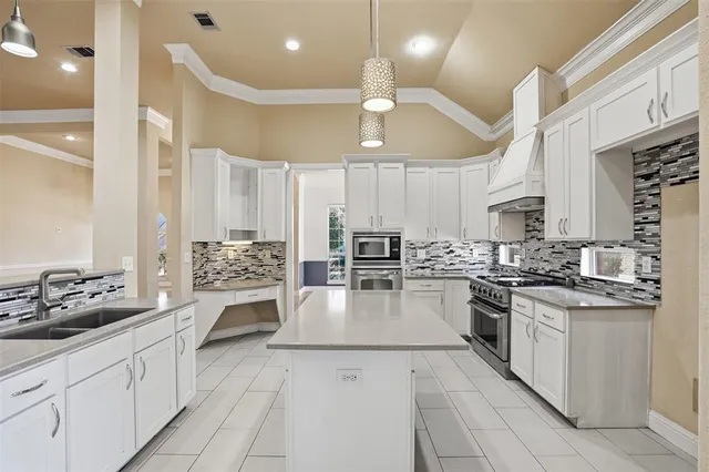 $575,000 | 3104 Stonehenge Drive, Richardson, TX 75082