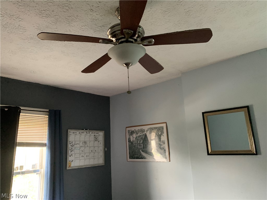 3296 Kildare Road Cleveland, OH 44118 - Photo 12 of 25 Gallery Image 12
