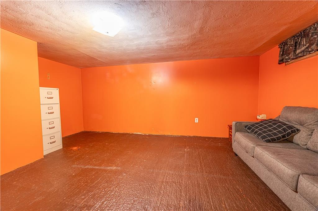81 Mountain View Street Uniontown, PA 15401 - Photo 22 of 27