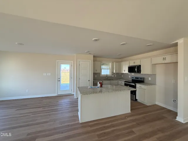 $310,900 | 242 Maxwell Farm Lane, Selma, NC 27576