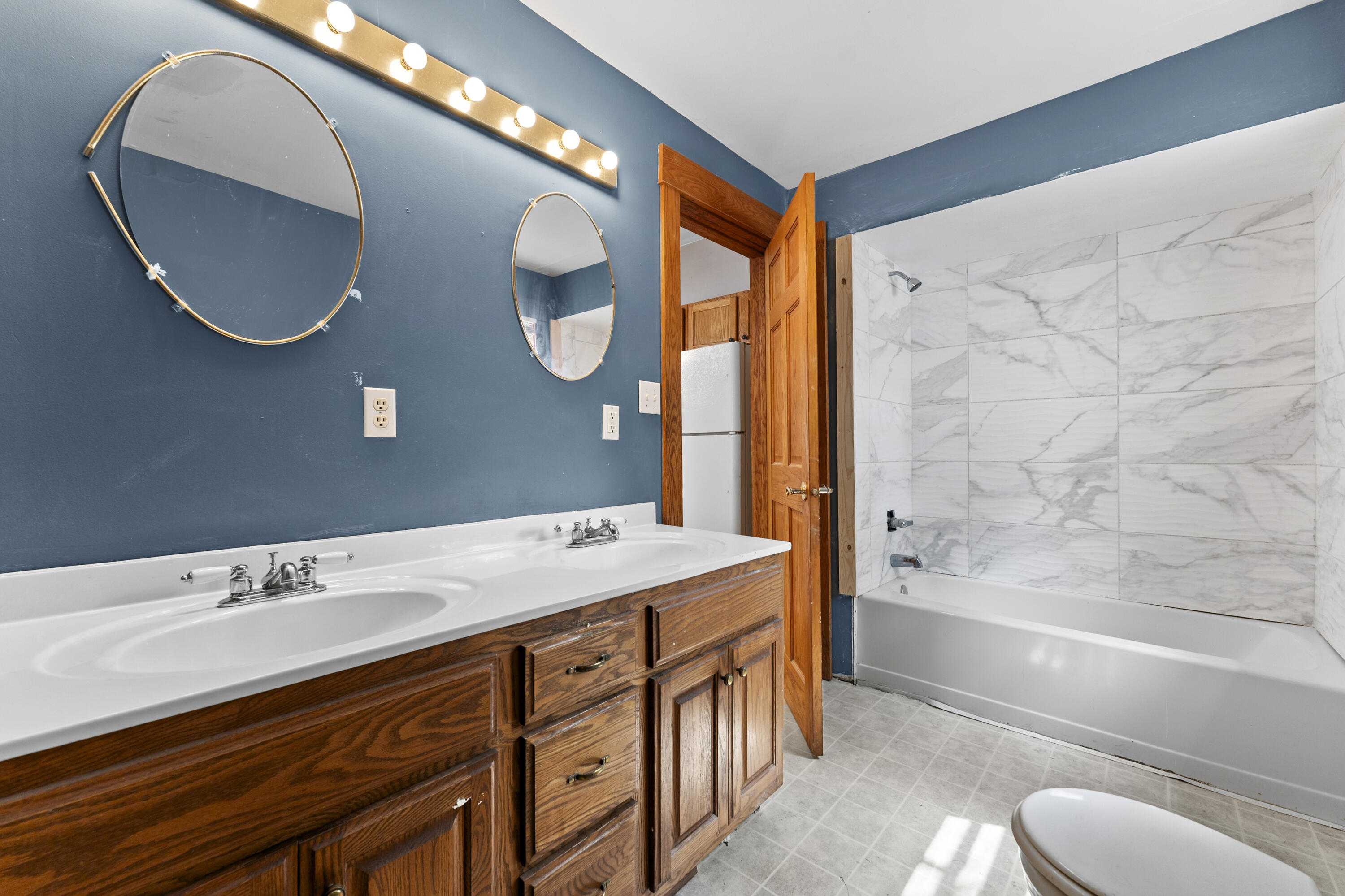 1016 East Vine Street Appleton, WI 54911 - Photo 5 of 46 035-1016EastVineStreet-Appleton-WI-54911