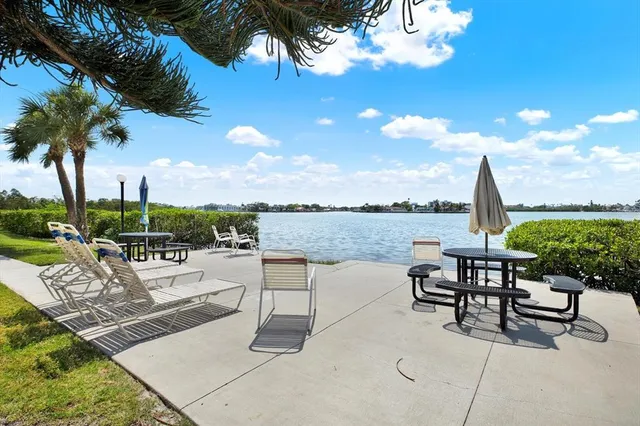 $154,999 | 12760 Indian Rocks Road, Unit 578, Largo, FL 33774