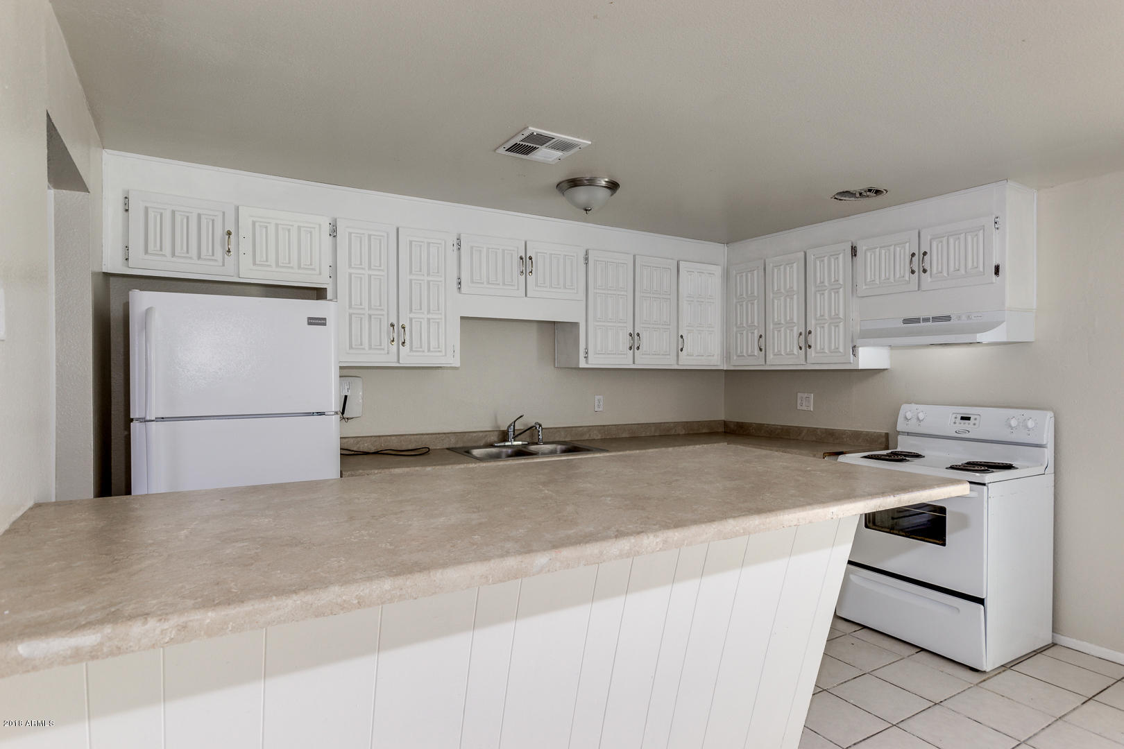 7114 West Monte Vista Road Phoenix, AZ 85035 - Photo 5 of 17 06-Monte Visto