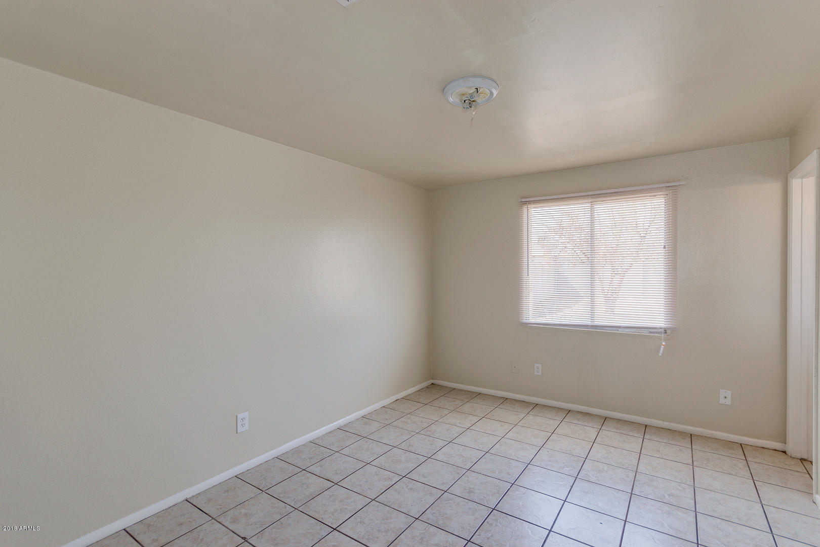 7114 West Monte Vista Road Phoenix, AZ 85035 - Photo 8 of 17 09-Monte Visto