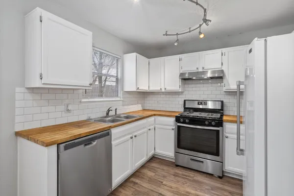 $2,000 | 911 Flatters Way, Pflugerville, TX 78660