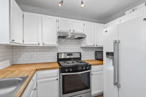 $2,000 | 911 Flatters Way, Pflugerville, TX 78660
