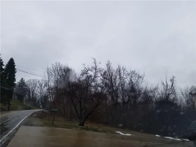 a view of a city street view