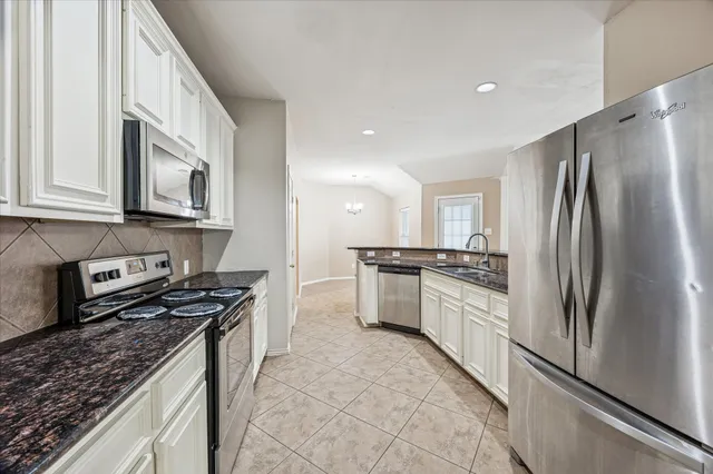 $2,200 | 11914 White Water Bay Drive, Pearland, TX 77584