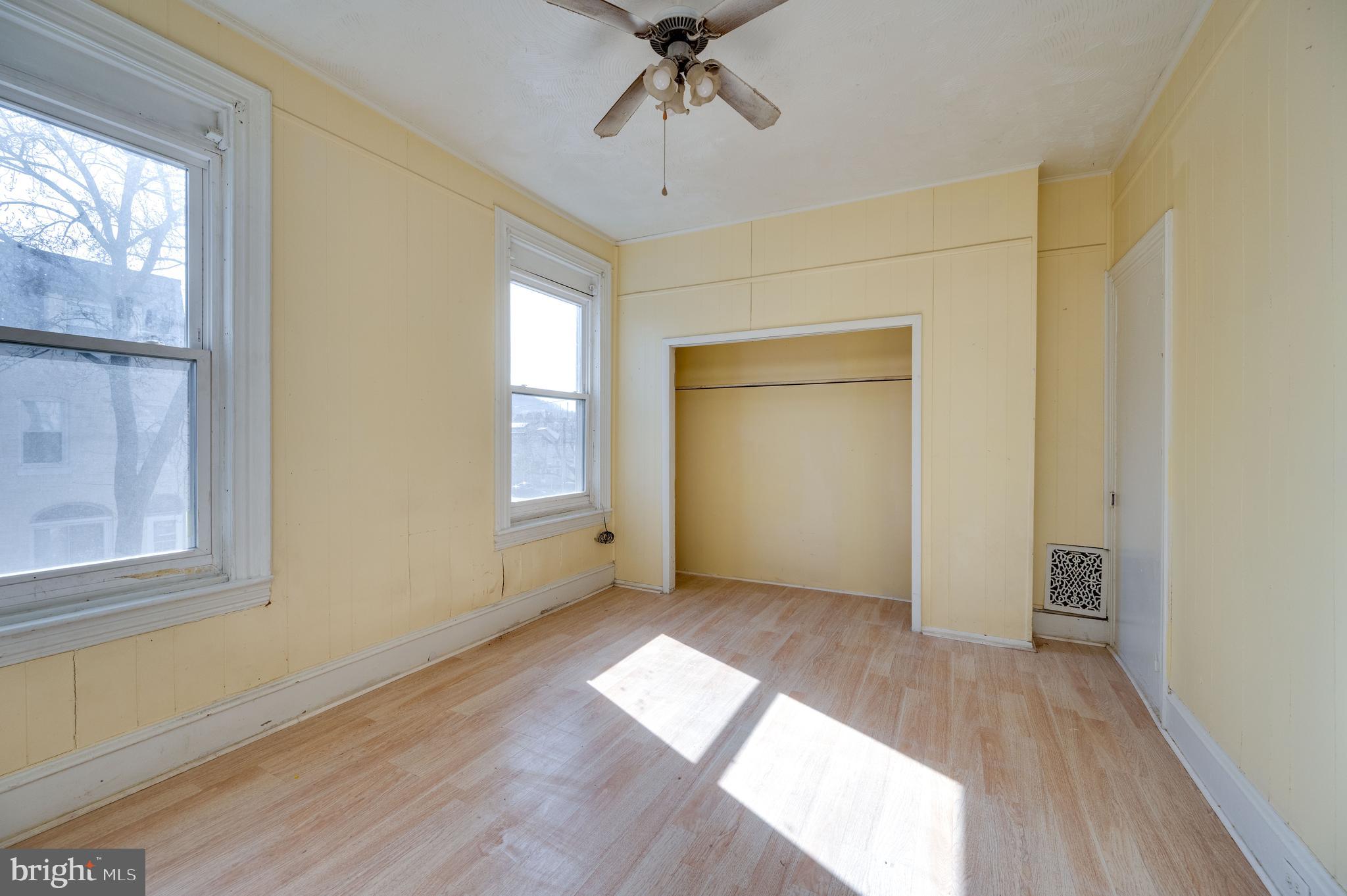 348 South 4th Street Reading, PA 19602 - Photo 29 of 43