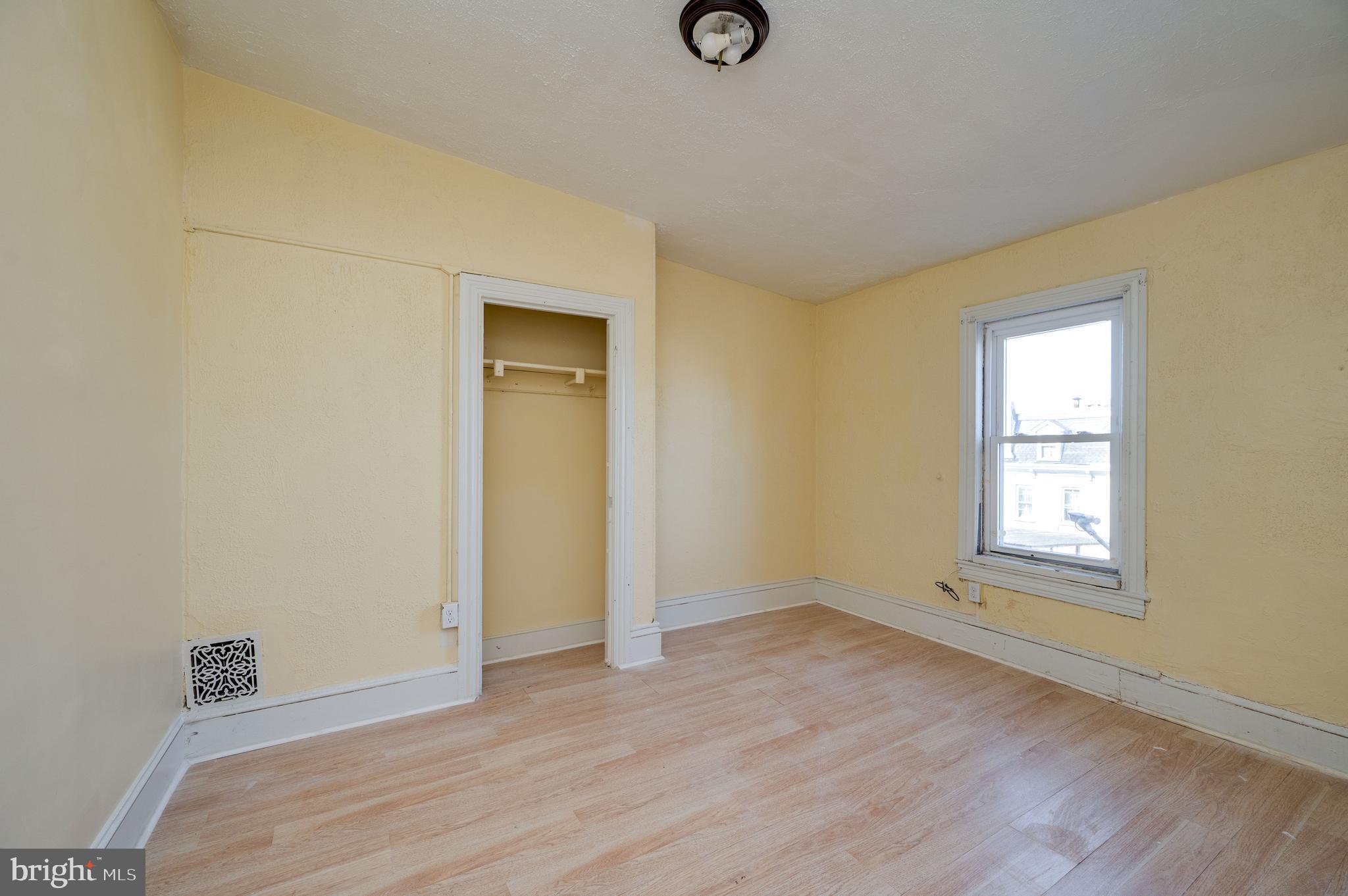 348 South 4th Street Reading, PA 19602 - Photo 32 of 43