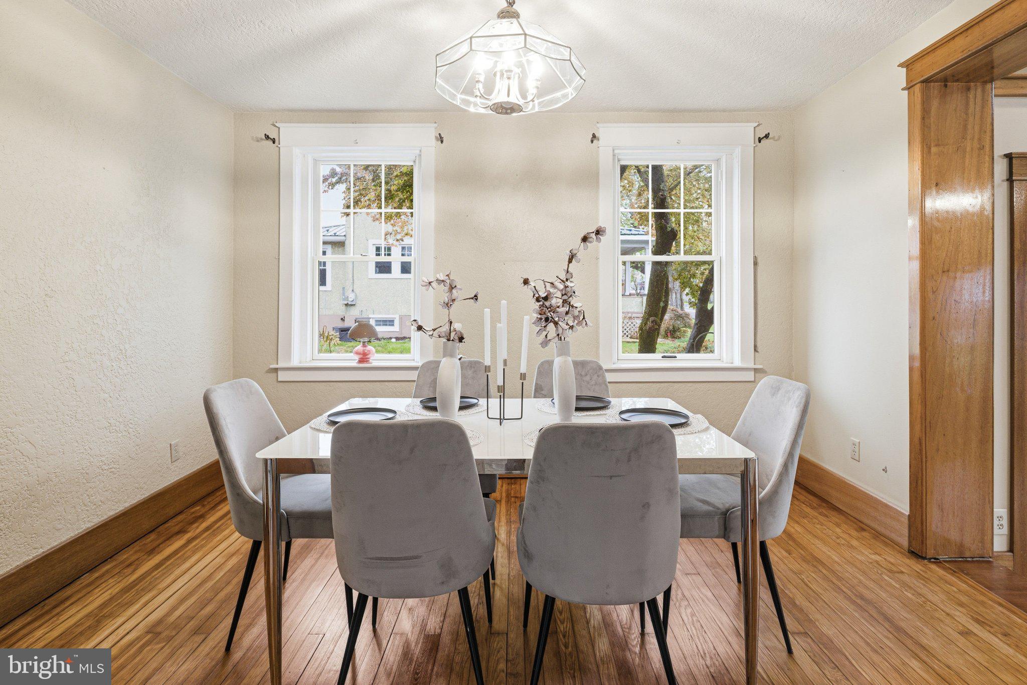3131 Bedminster Road Ottsville, PA 18942 - Photo 3 of 17 Bright dining space with natural light.
