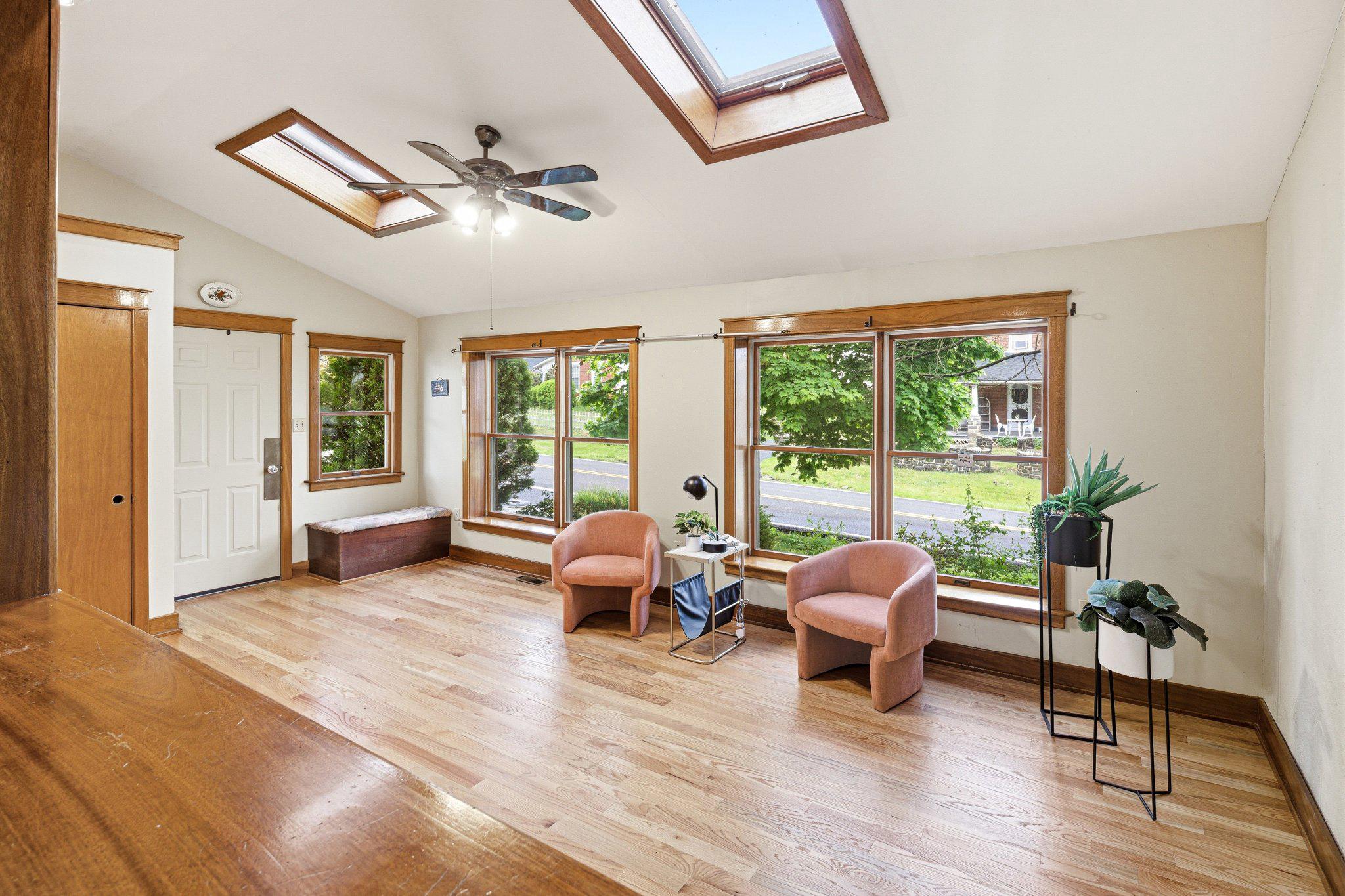 3131 Bedminster Road Ottsville, PA 18942 - Photo 6 of 17 Living room with natural light & skylights