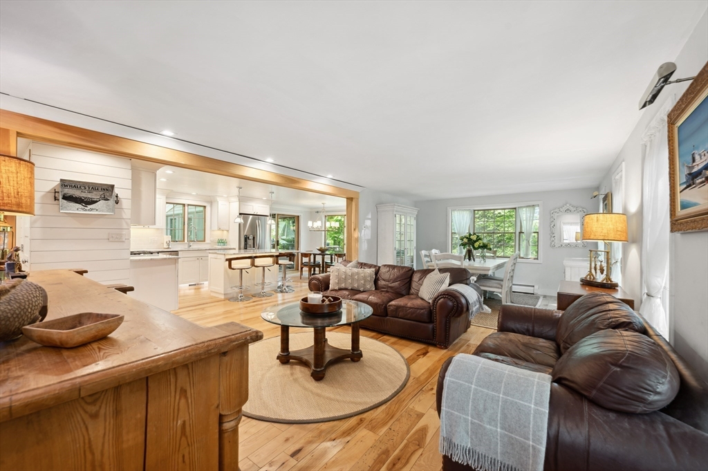 15 Youngs Road Gloucester, MA 01930 - Photo 10 of 33 Gallery Image 10