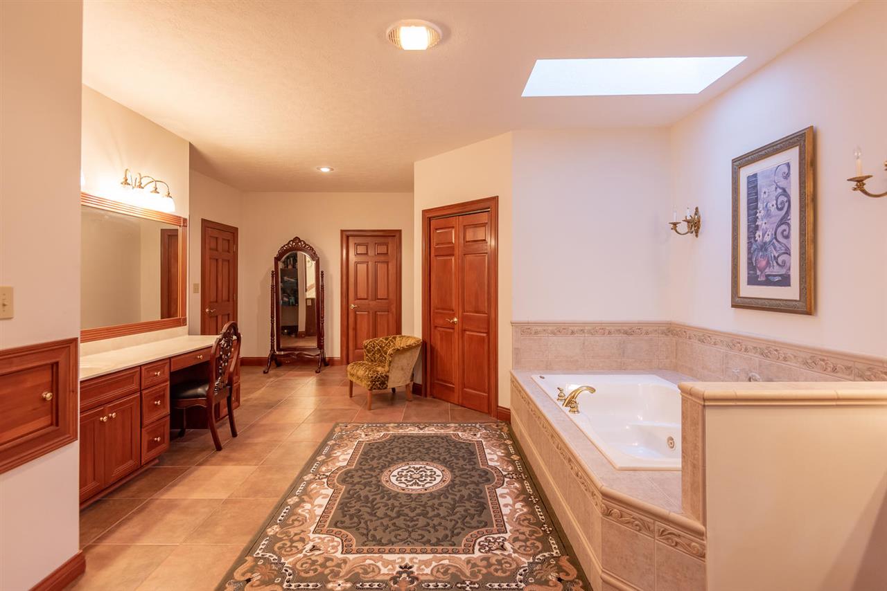 5555 Nehrt Road Bloomington, IN 47408 - Photo 25 of 36 Gallery Image 25