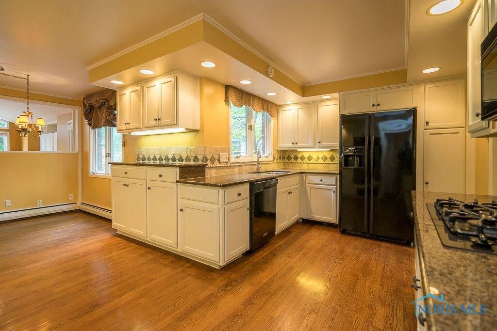 3743 Brookside Road Toledo, OH 43606 - Photo 12 of 25 Gallery Image 12