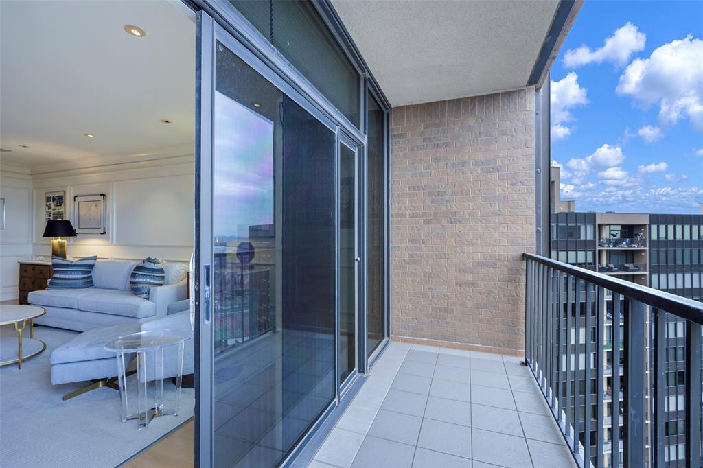 5200 Keller Springs Road, Unit 1534/36 Dallas, TX 75248 - Photo 26 of 35 a view of a hallway with seating area