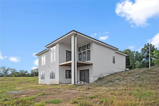 $769,000 | 2611 Northwest 84th Terrace, Kansas City, MO 64154