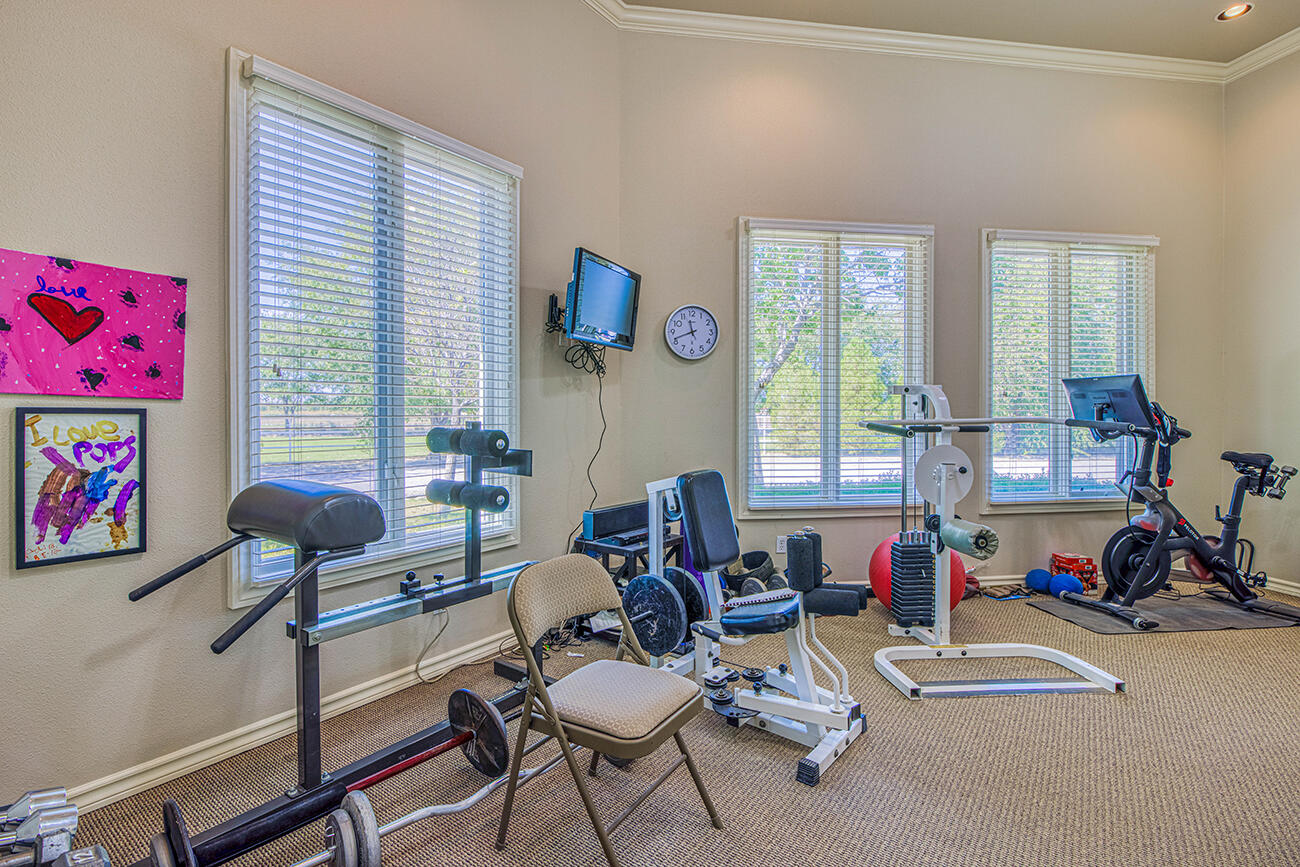 656 Cox Road El Paso, TX 79932 - Photo 22 of 74 Workout Space