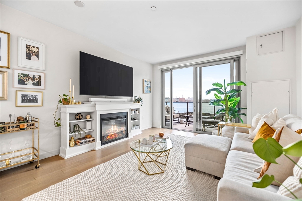 45 Lewis Street, Unit 214 Boston, MA 02128 - Photo 4 of 32