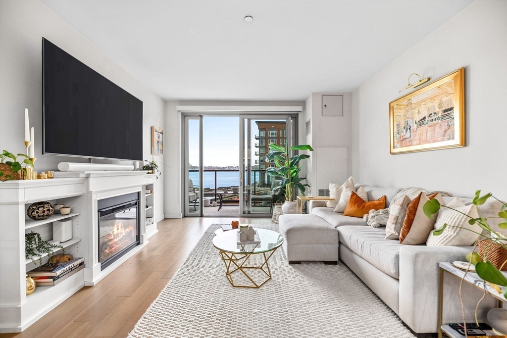 45 Lewis Street, Unit 214 Boston, MA 02128 - Photo 5 of 32