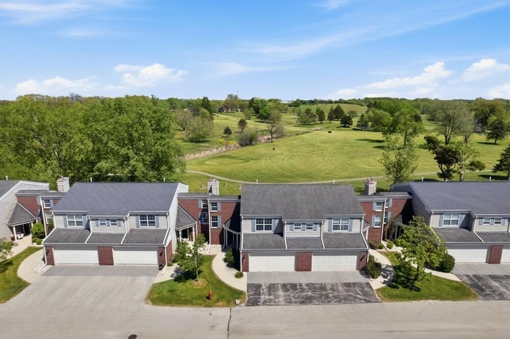 N16W26512 Golf View Lane, Unit E Pewaukee, WI 53072 - Photo 26 of 36 Drone of Unit