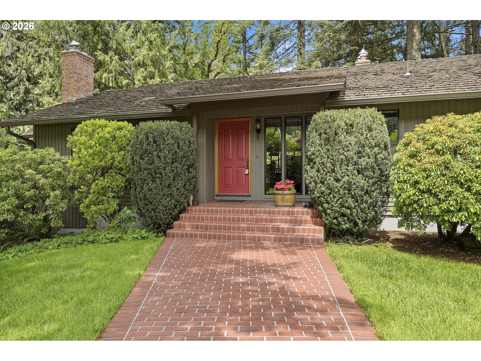 19567 South Henrici Road Oregon City, OR 97045 - Photo 2 of 46