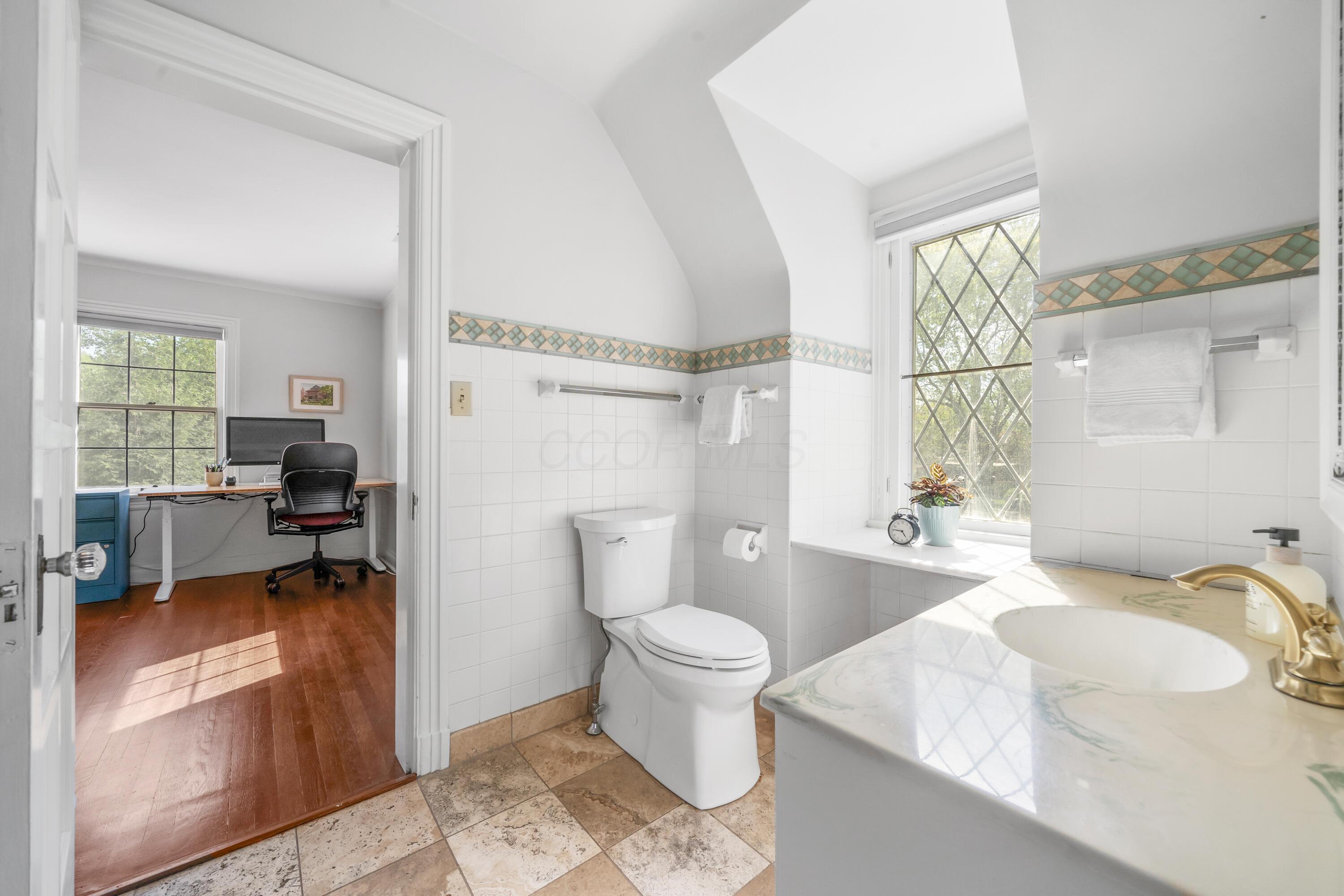 2389 Bryden Road Columbus, OH 43209 - Photo 46 of 90 DSC03319