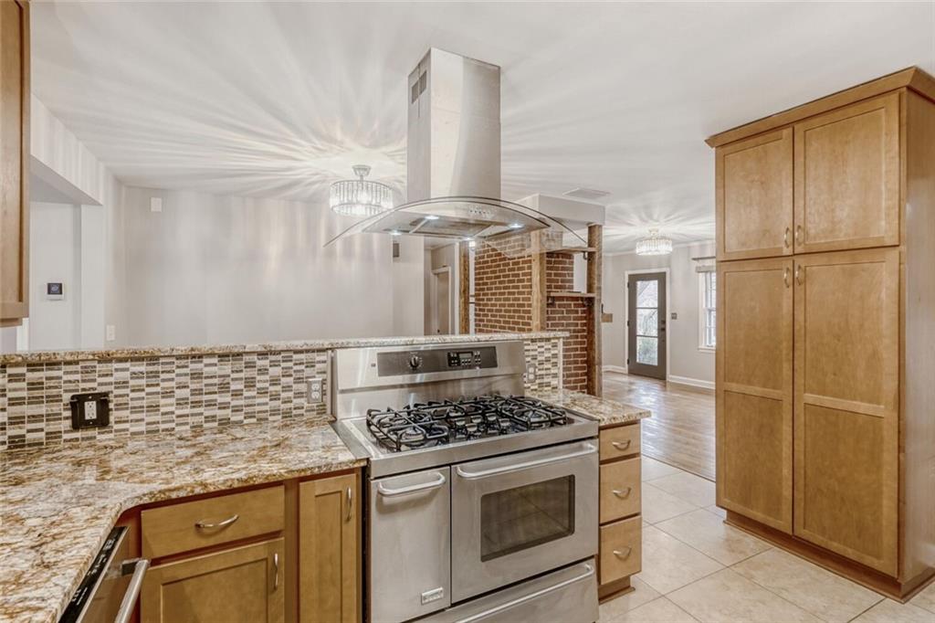 905 Milam Circle Clarkston, GA 30021 - Photo 14 of 33