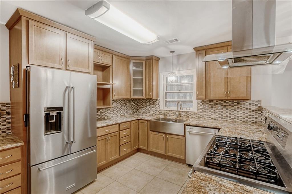 905 Milam Circle Clarkston, GA 30021 - Photo 16 of 33