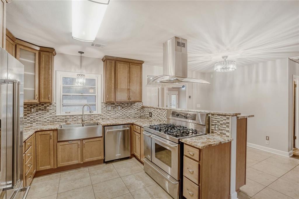 905 Milam Circle Clarkston, GA 30021 - Photo 17 of 33