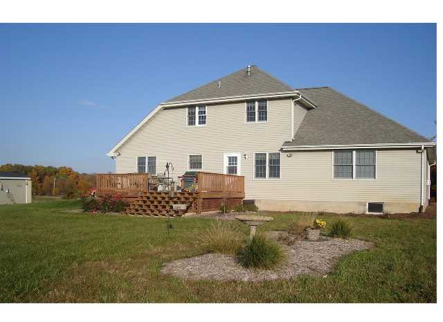 15901 King Road Danvers, IL 61732 - Photo 2 of 9