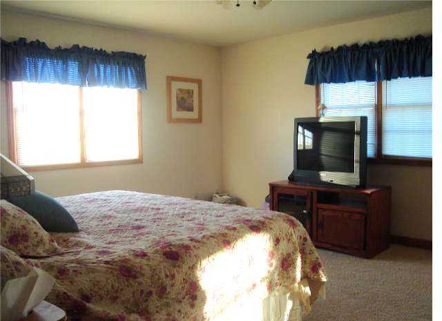 15901 King Road Danvers, IL 61732 - Photo 8 of 9