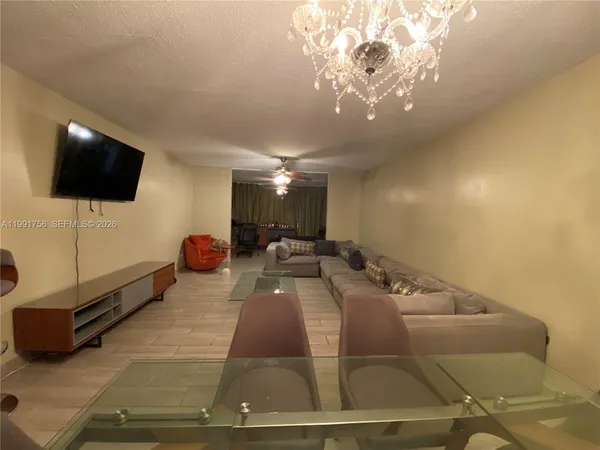 $1,600 | 443 Northeast 195th Street, Unit 436, Miami, FL 33179
