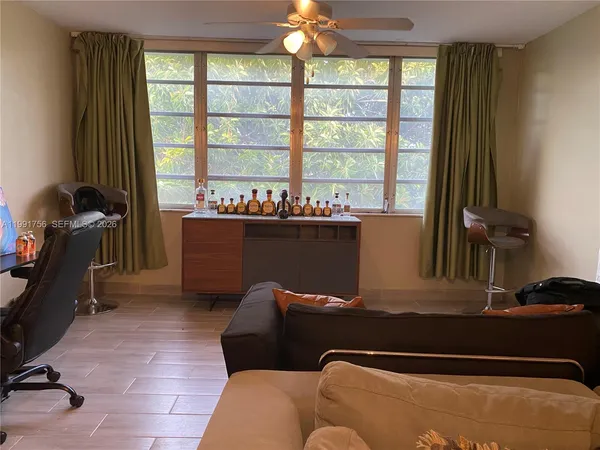 $1,600 | 443 Northeast 195th Street, Unit 436, Miami, FL 33179