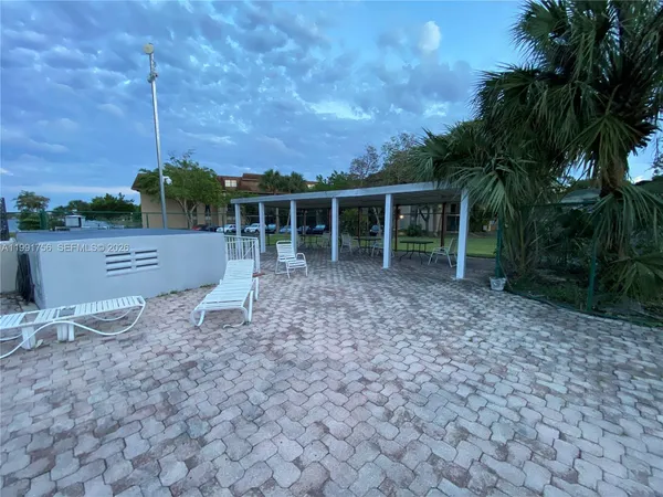 $1,600 | 443 Northeast 195th Street, Unit 436, Miami, FL 33179