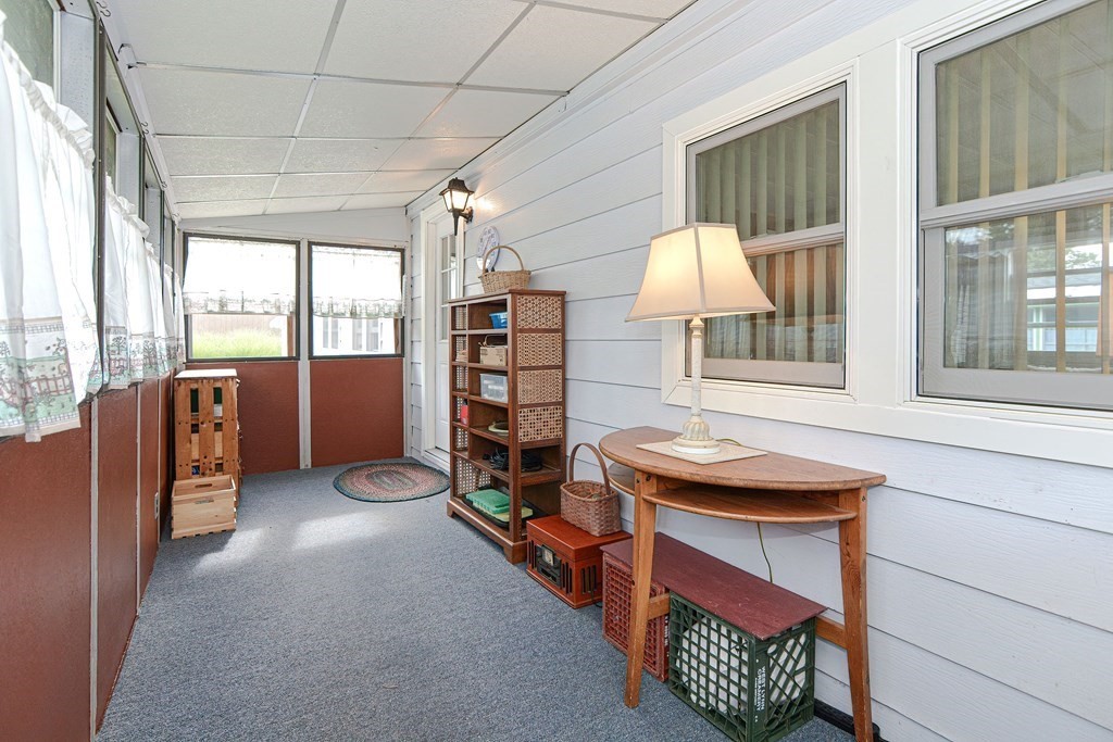 49 Holly Road Taunton, MA 02780 - Photo 5 of 41 Gallery Image 5