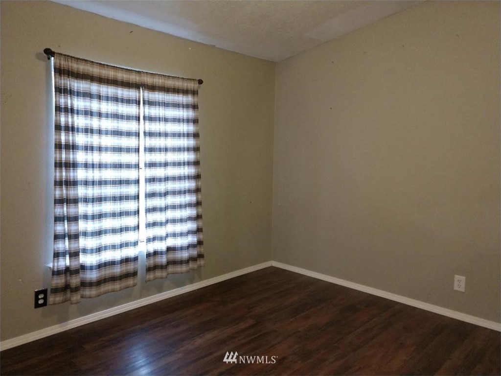 1734 Noon Valley Road Bellingham, WA 98226 - Photo 13 of 16