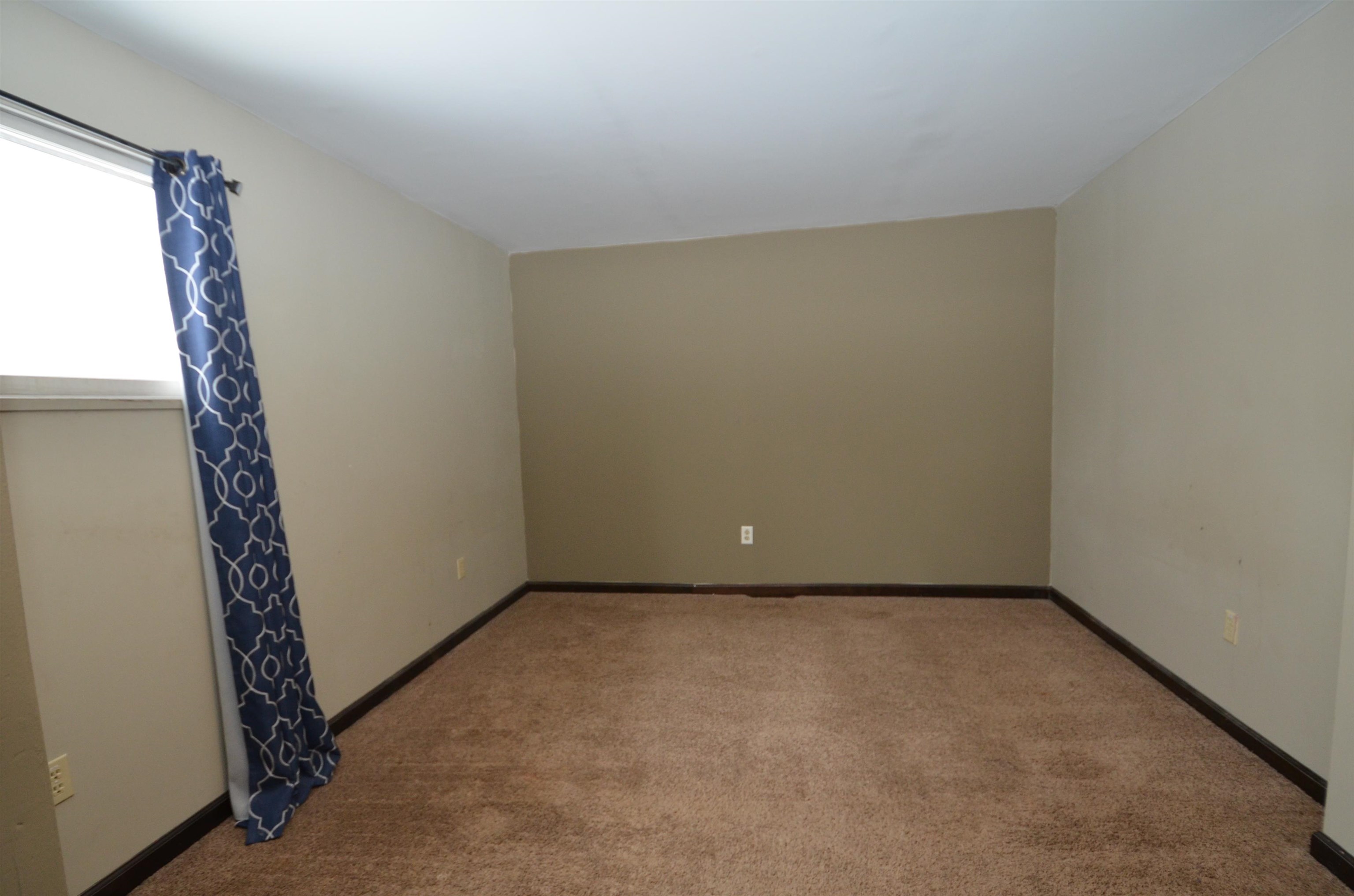 411 8th Avenue Two Harbors, MN 55616 - Photo 14 of 24