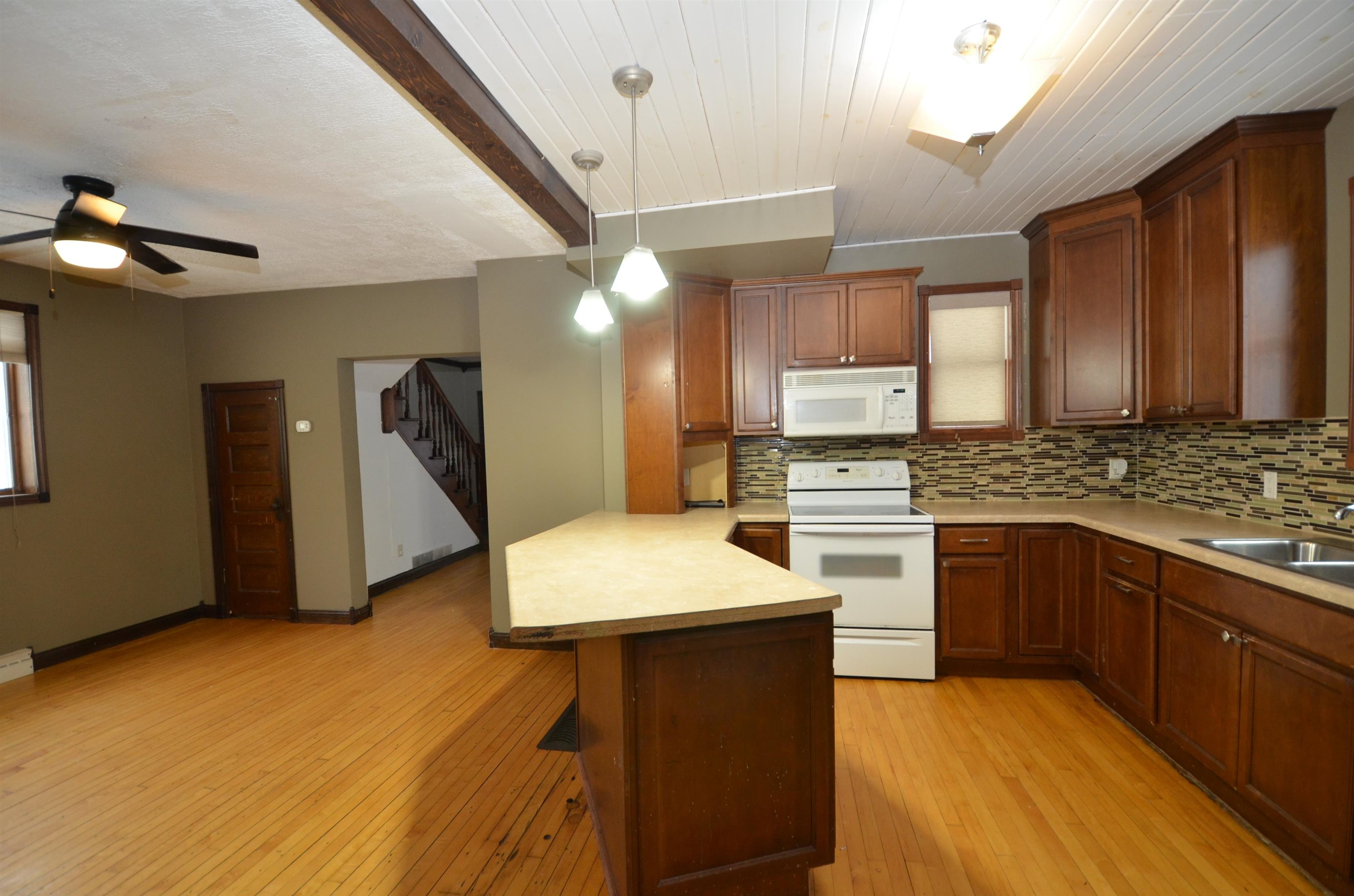 411 8th Avenue Two Harbors, MN 55616 - Photo 6 of 24