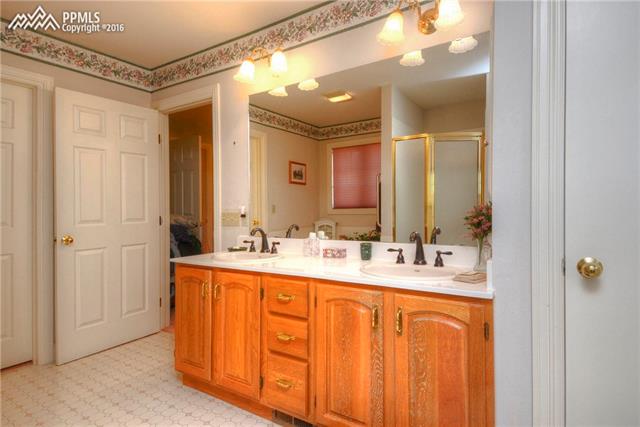 640 Portland Road Monument, CO 80132 - Photo 12 of 25