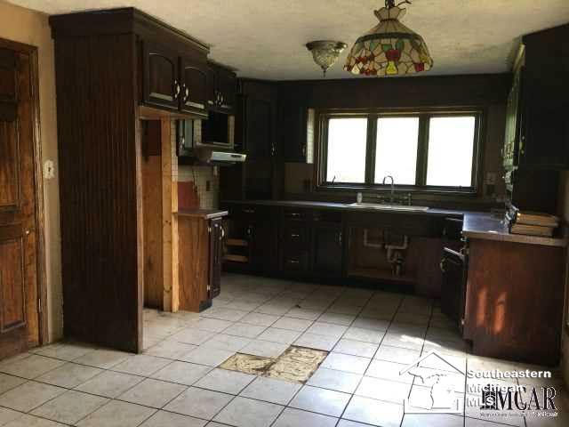 9456 Palmer Road Maybee, MI 48159 - Photo 3 of 5 21360795-2.JPG