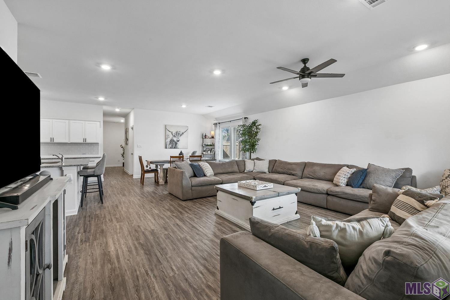 32144 Devan Trail Denham Springs, LA 70726 - Photo 3 of 15