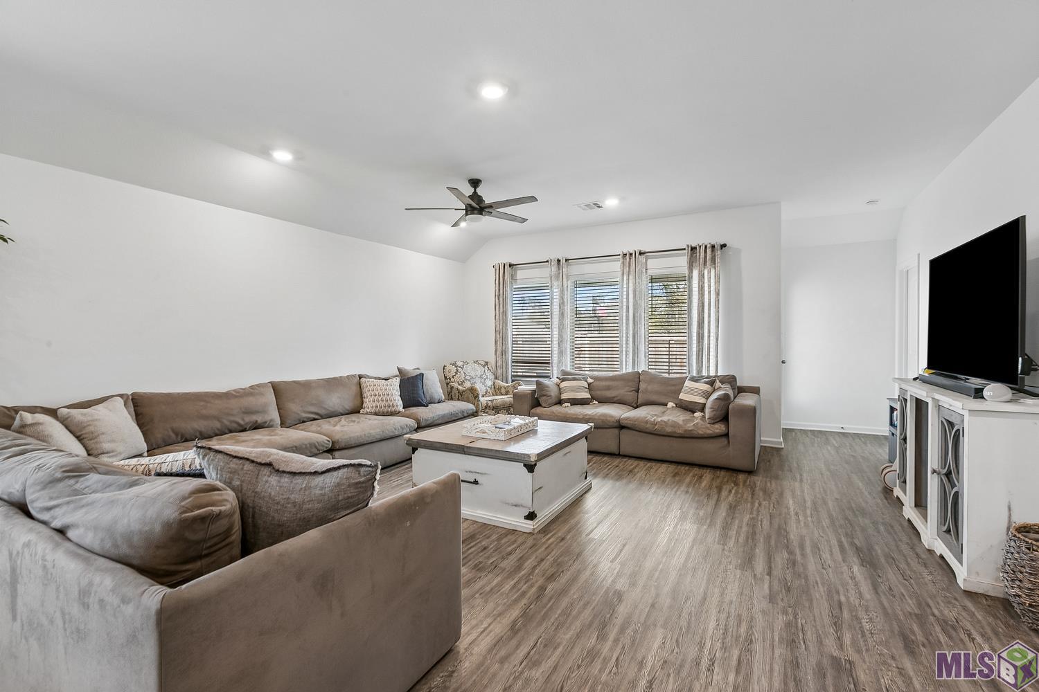 32144 Devan Trail Denham Springs, LA 70726 - Photo 4 of 15