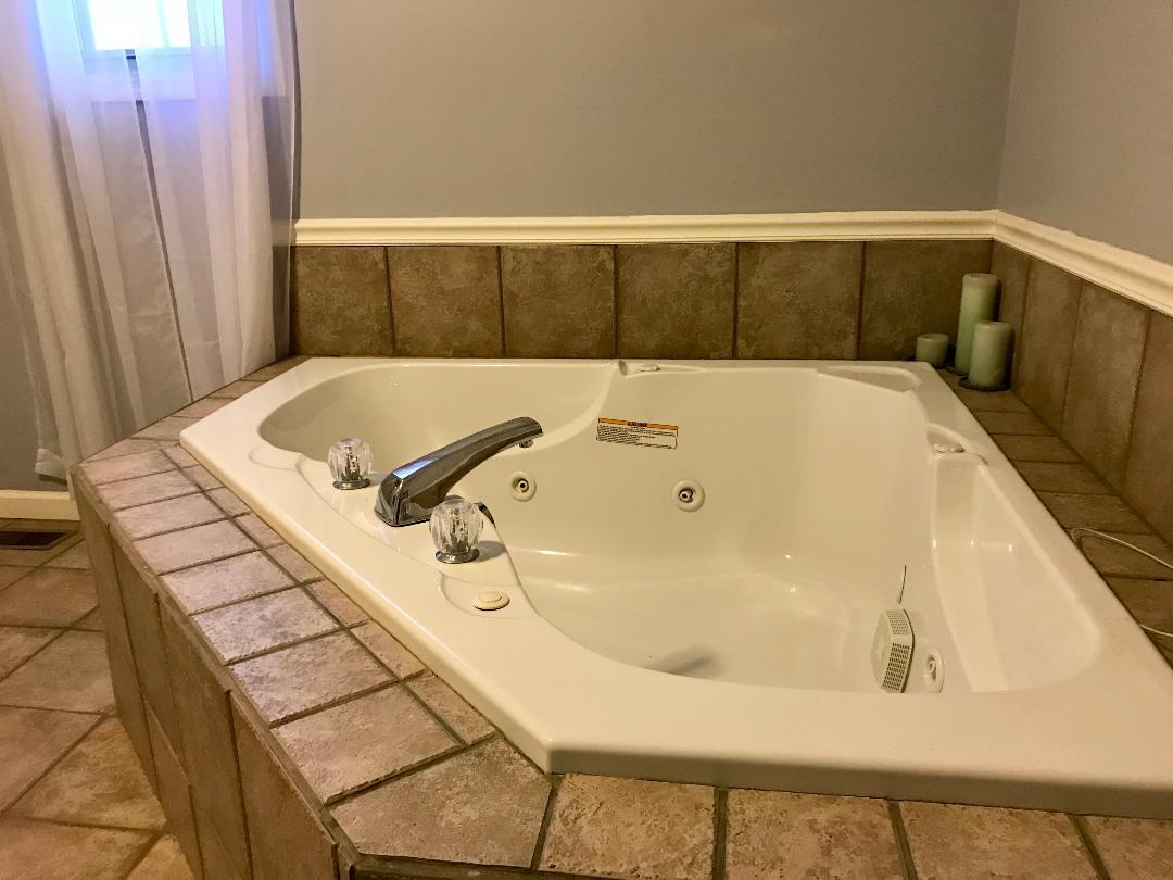 315 Cline Road Tazewell, TN 37879 - Photo 16 of 21 mbtub