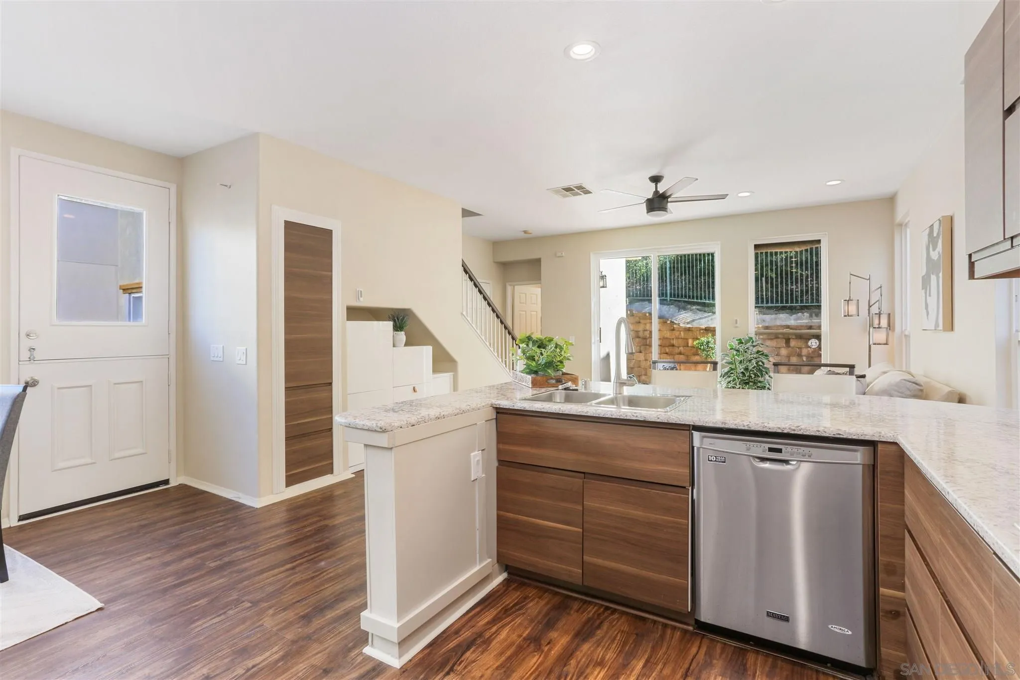 12273 Pepper Tree Lane Poway, CA 92064 - Photo 11 of 31 Gallery Image 11