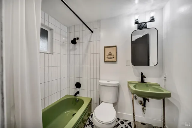 $949,000 | 7810 Sanford Street, Oakland, CA 94605