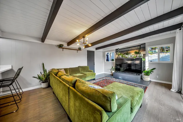 $949,000 | 7810 Sanford Street, Oakland, CA 94605
