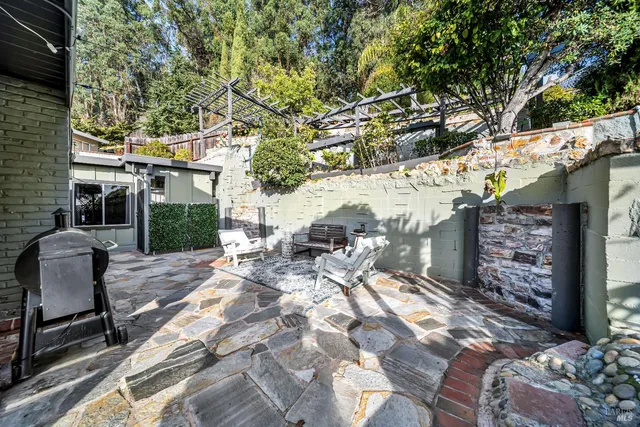 $949,000 | 7810 Sanford Street, Oakland, CA 94605